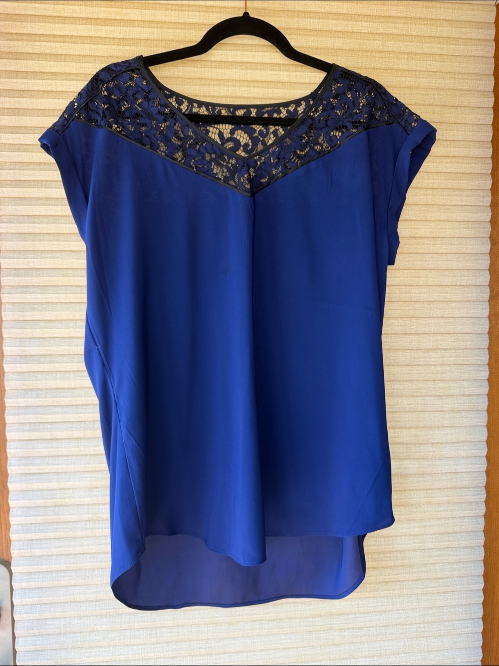 Express Lace Yoke Cap Sleeve Blouse in Navy - Women's, size Large